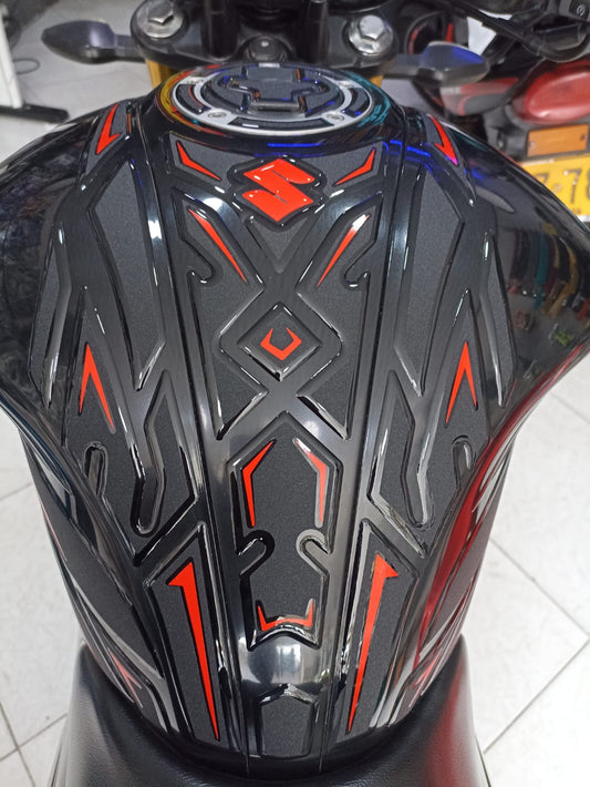 Kit cubre estanque Gixxer SF/FI Lija Escarchada